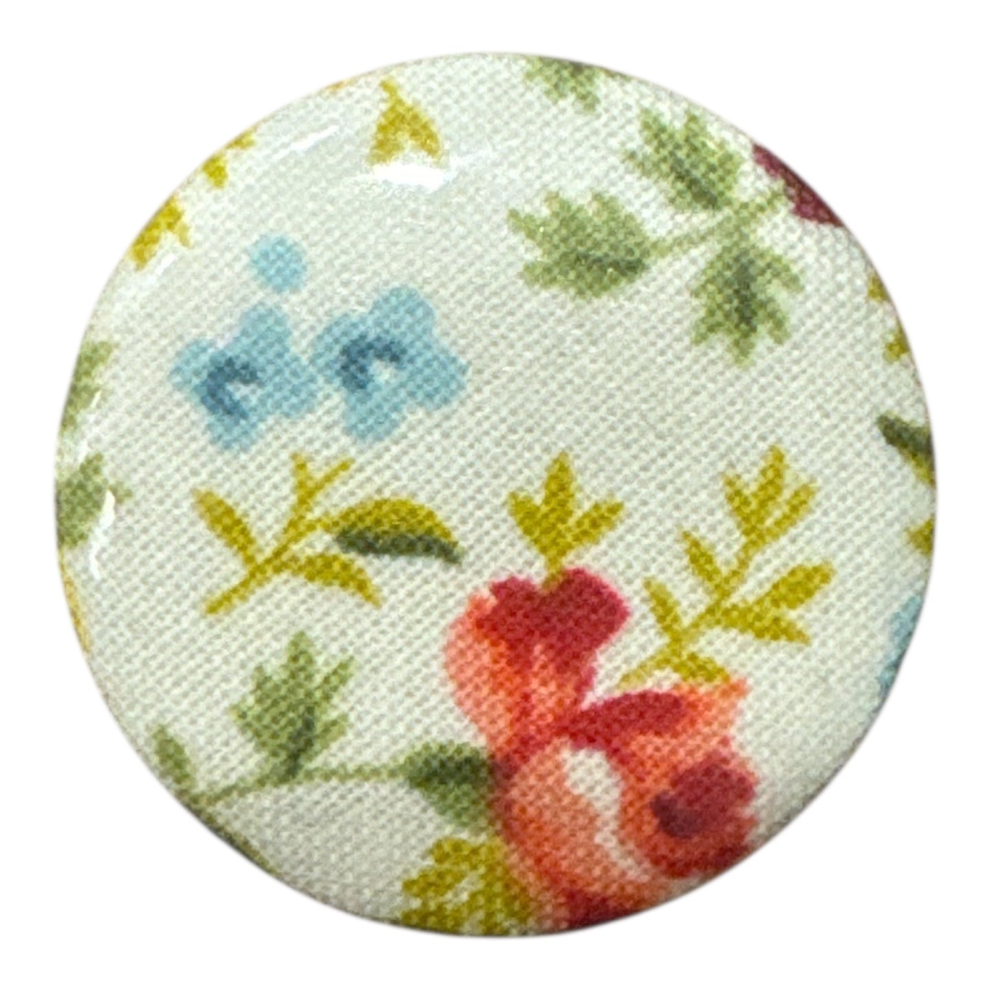 Vera - Small Button Pin